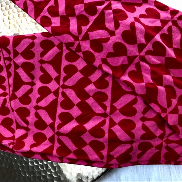 LuLaRoe | Heart Leggings - Picture 2 of 3